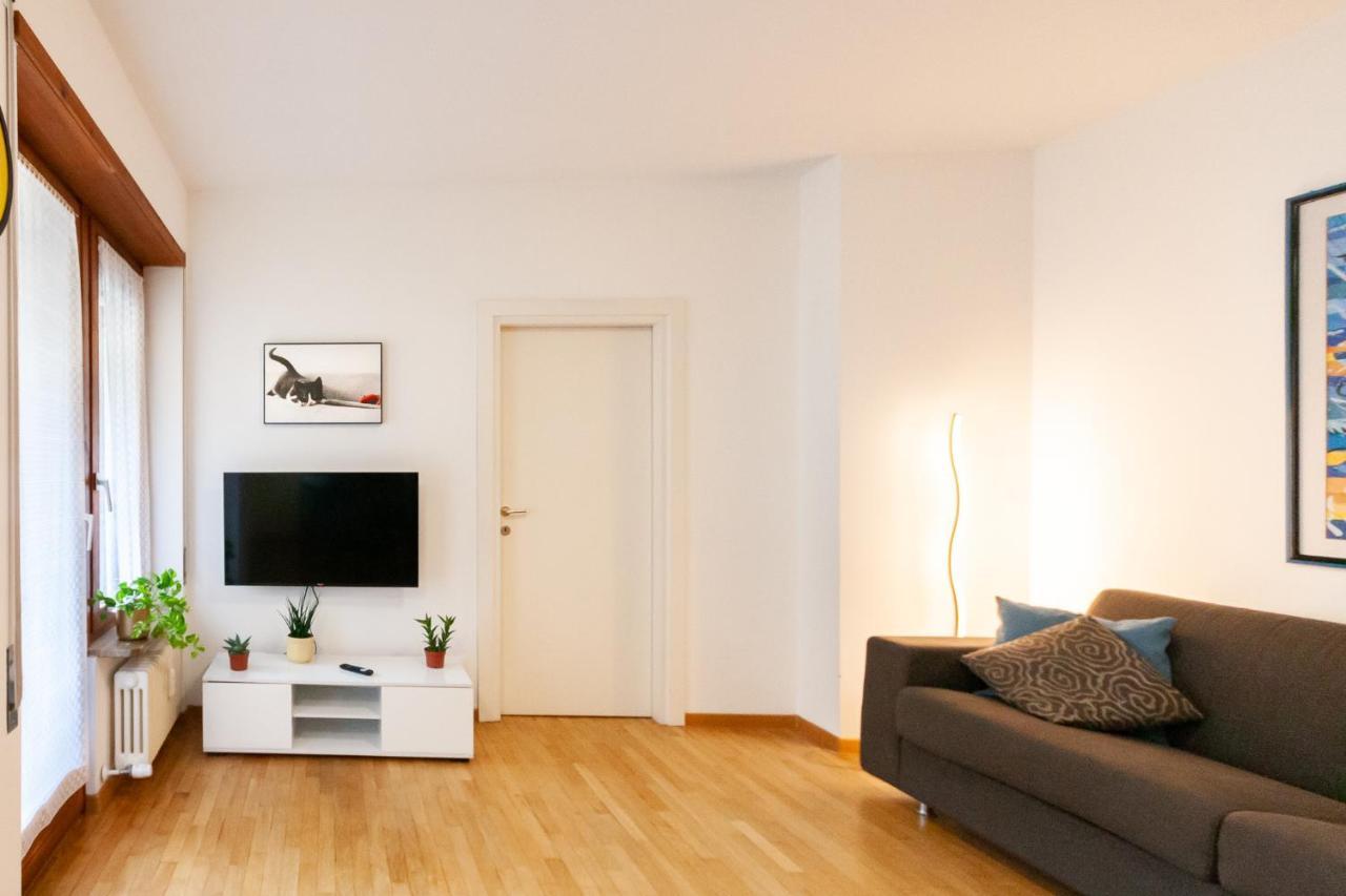 Apartamento Tranquillo Bilocale Vicino Al Centro Storico Bozen Exterior foto