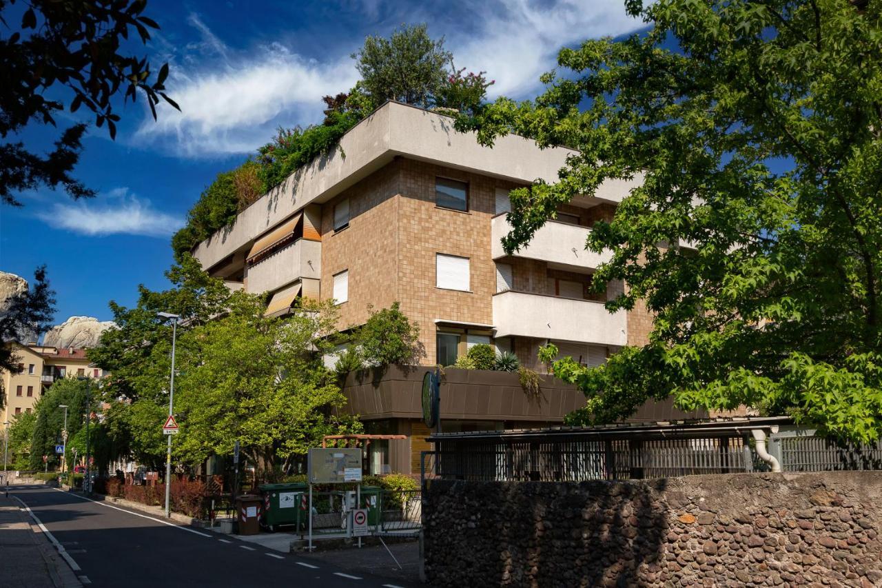 Apartamento Tranquillo Bilocale Vicino Al Centro Storico Bozen Exterior foto